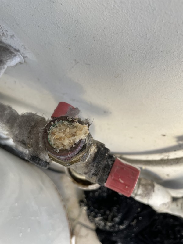 installateur sérieux pour l’installation d’un adoucisseur d’eau sur Vaugneray proche de brindas (Lyon et sa région) - adoucisseur d’eau sans électricité Brindas, vaugneray ouest lyonnais (Lyon)